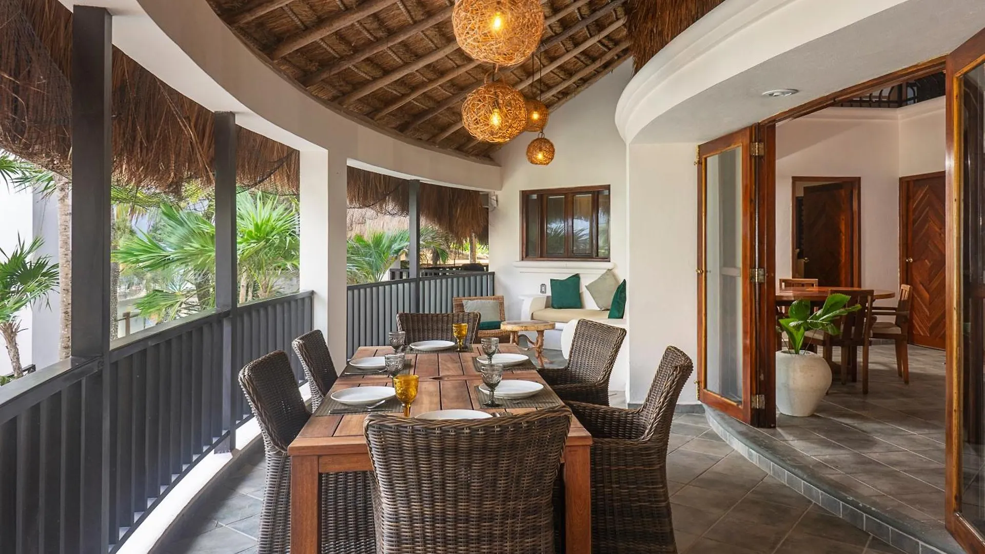 Hotel Mantaray Tulum
